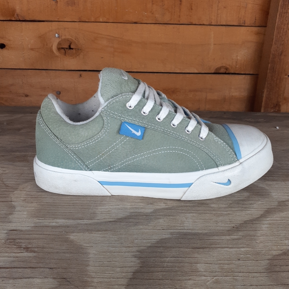 1999 Women's Nike Challenge Court Sneakers sz 6.5